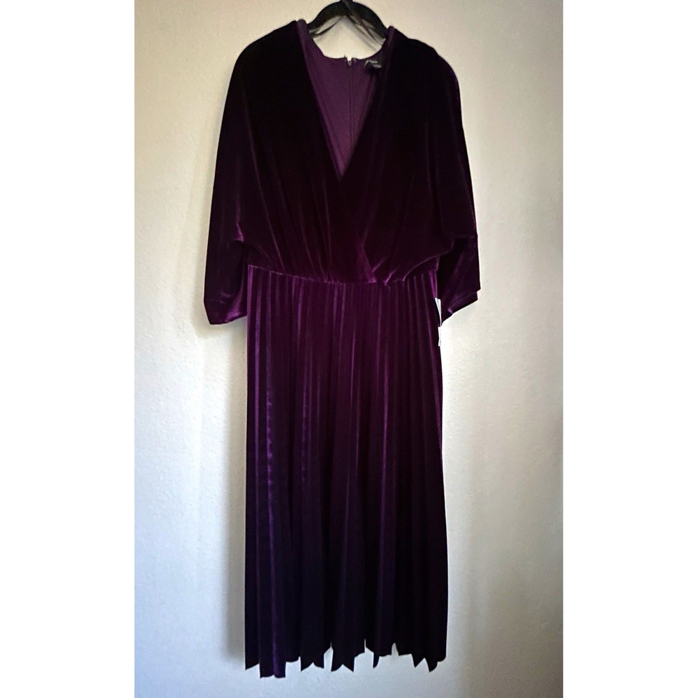 NWT Maggy London Purple Velvet Pleated Midi Dress Sz 14 V-Neck 3/4 Sleeve Lined